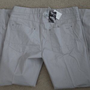 Calvin Klein - Khaki Slim Body Fit Pants - 33x30